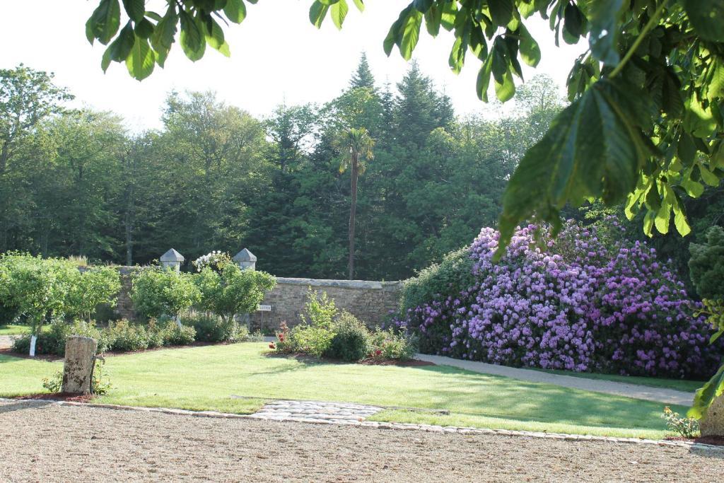 Manoir de Kerangosquer Bed & Breakfast Pont-Aven Bilik gambar